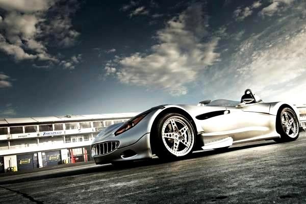 全球?qū)Ш较到y(tǒng)大比拼：哪款導(dǎo)航系統(tǒng)最值得信賴？